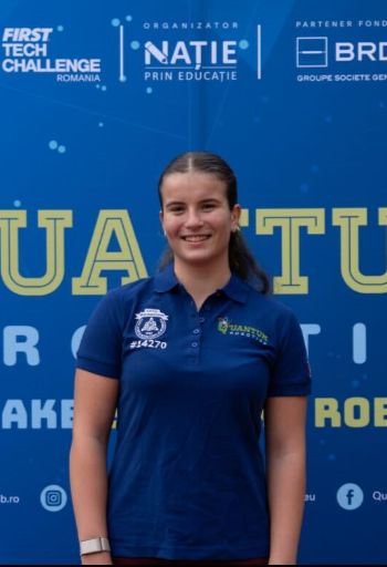 Quantum-Robotics-FTC-FIRST-competiton-team-members-David-Sauciuc